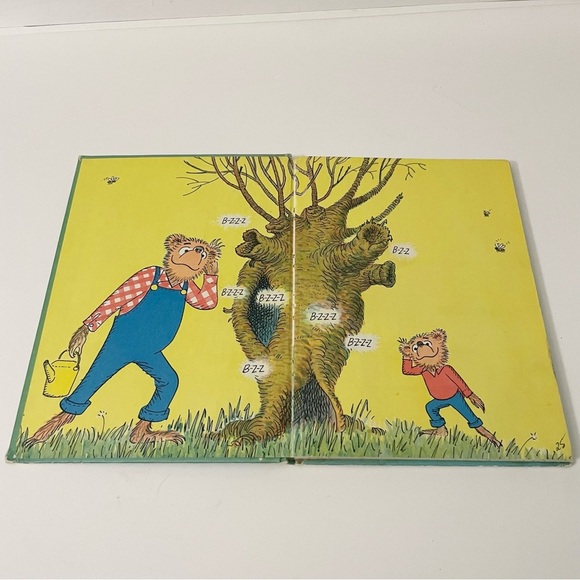 Vintage The Berenstain Bears The Big Honey Hunt Book - Picture 12 of 16